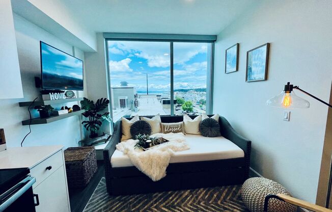 Studio, 1 bath, 327 sqft, $1,999, Unit 410-404