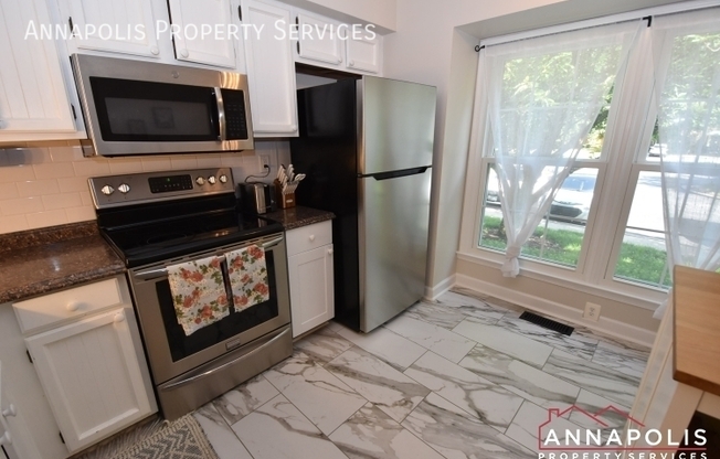 518 BAY DL CT