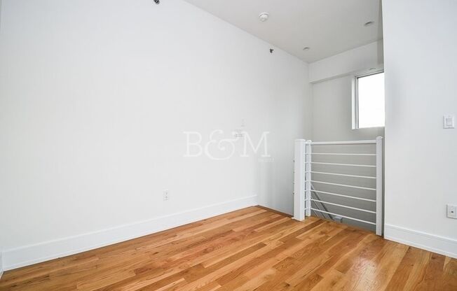 17 KINGSLAND AVE