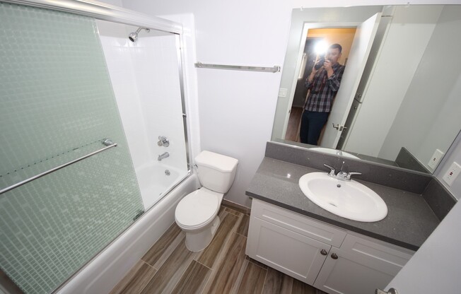 1 bed, 1 bath, $2,395, Unit 1725 - 203
