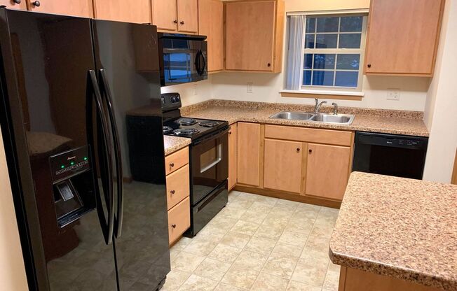 3 beds, 2 baths, 1,453 sqft, $1,705, Unit RT 5810
