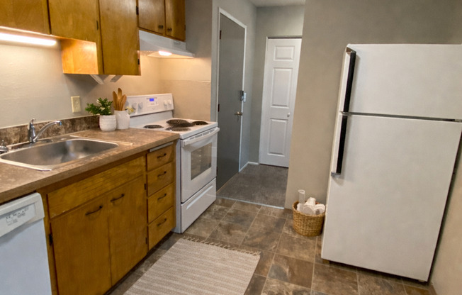 2 beds, 1 bath, 720 sqft, $1,125, Unit 25