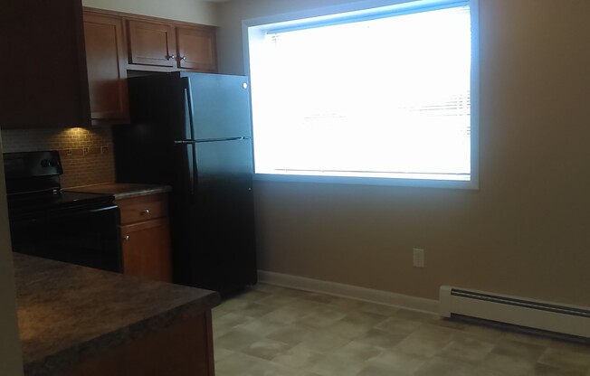 1 bed, 1 bath, 750 sqft, $1,165, Unit C07