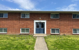 1001 E Pearl St Apt