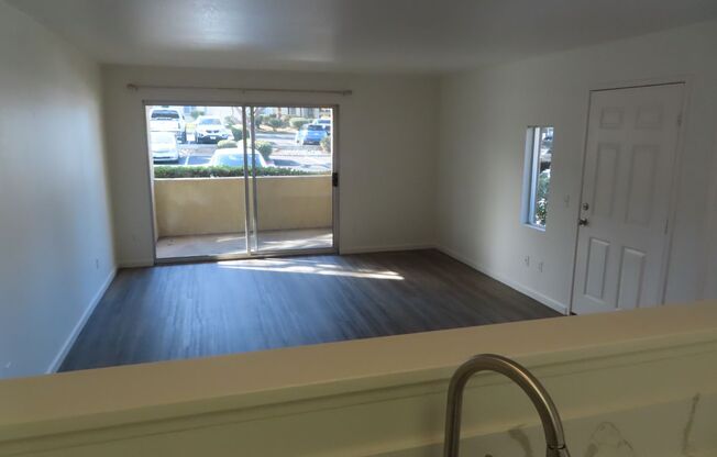 3 beds, 2 baths, $3,450, Unit # 95