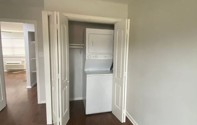 2 beds, 1 bath, 800 sqft, $925