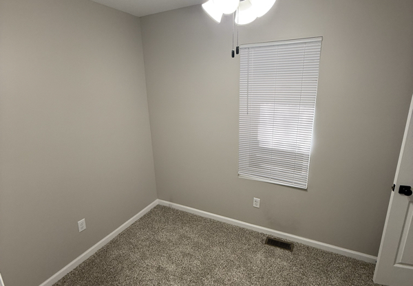 918 W 151 ST