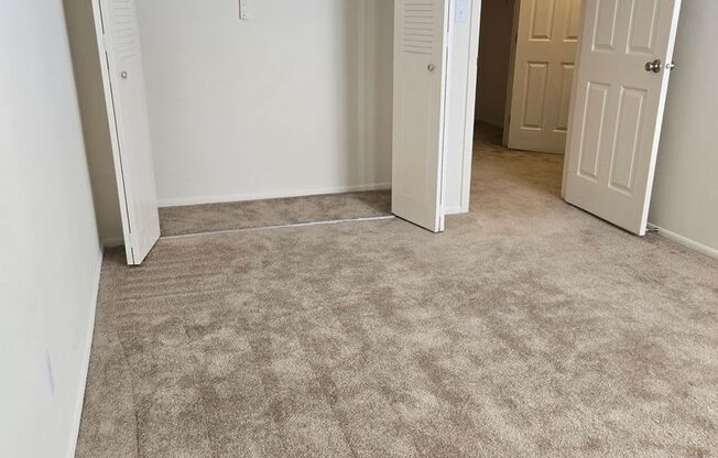 2 beds, 1.5 baths, 1,197 sqft, $1,315, Unit 09 - 909