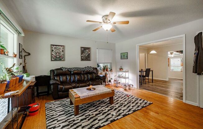 265 BRENTWOOD DR