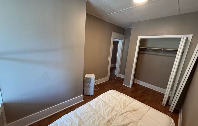 Downtown Pensacola - 2 bedroom, 1 bathroom