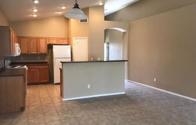 4 beds, 2 baths, $2,100