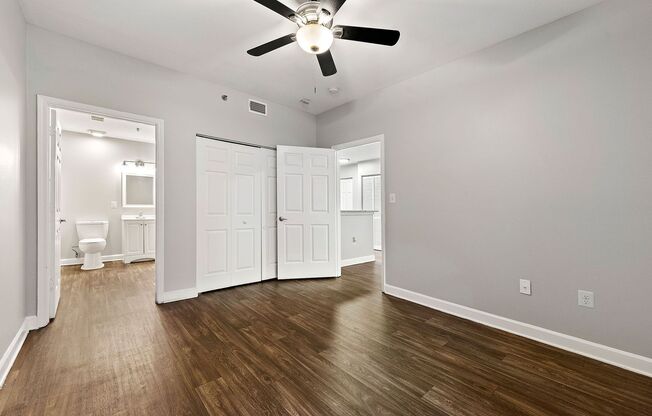 1 bed, 1 bath, 729 sqft, $1,276, Unit B-128