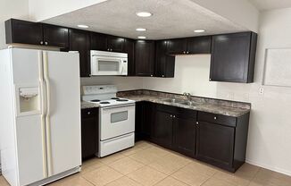 2 beds, 1 bath, $1,000, Unit Unit A