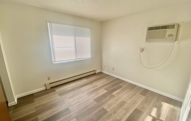 1 bed, 1 bath, 430 sqft, $895, Unit 713-7