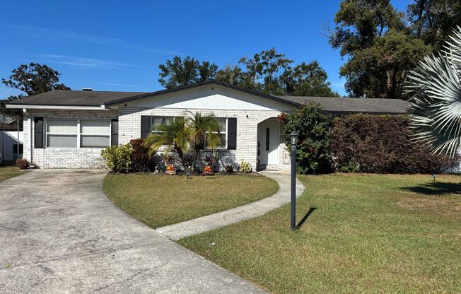 1/4 Acre in Meadow Oaks