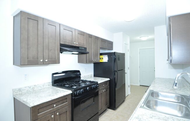 Recently renovated! New Paint and Fixtures throughout!