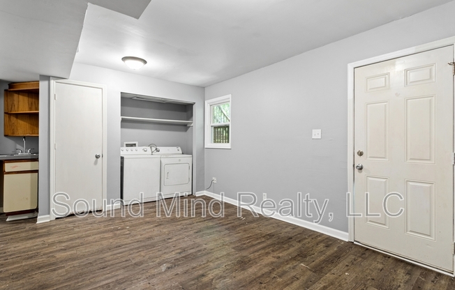 3112 BERRY CT
