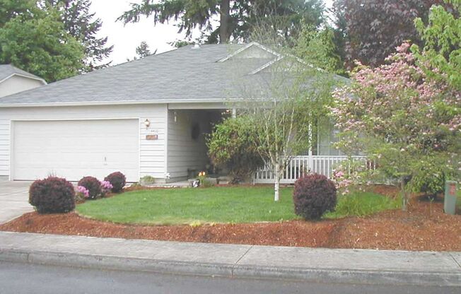 Single Level Burnt Bridge Creek Home for Lease - 4410 NE 152nd Ave