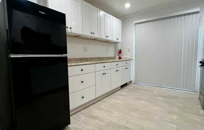 Stunning 2-Bedroom Townhome in the heart of Passyunk Square! Available NOW!