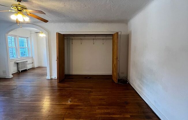 Studio, 1 bath, 467 sqft, $1,250, Unit King Edward Annex  23