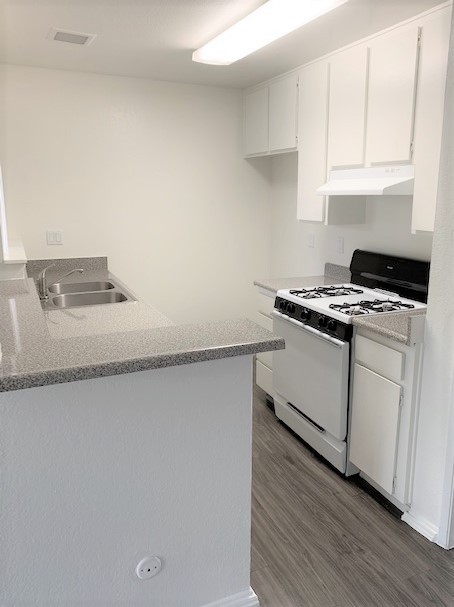 1 bed, 1 bath, 650 sqft, $2,075, Unit 0080