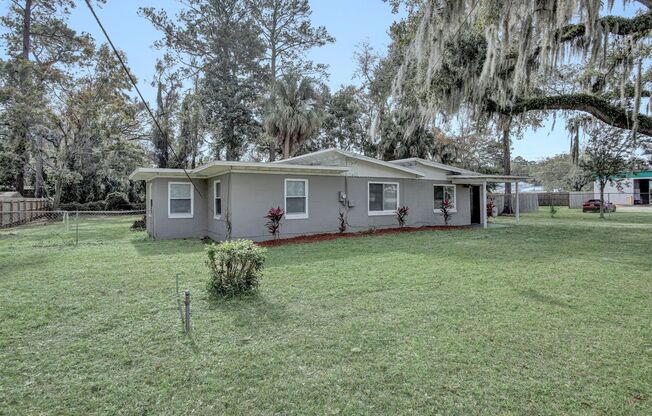 Newly renovated 3 bedroom/1 bathroom home in Orange Park