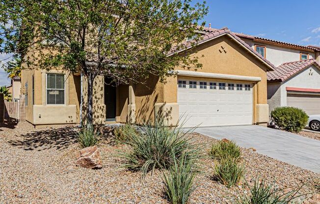 4 Bedroom with 3 Bathrooms