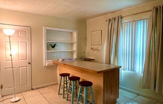 1 bed, 1 bath, $900