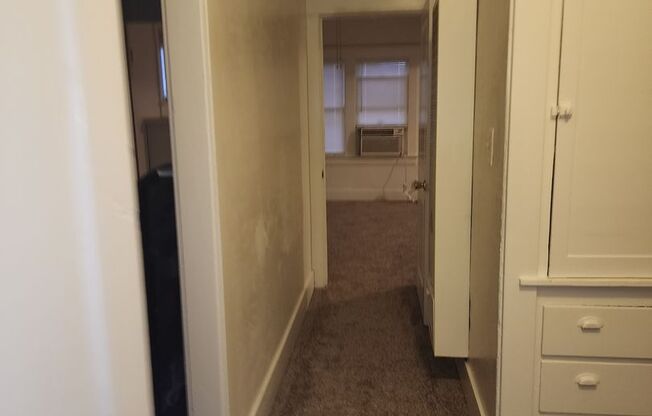 2 beds, 1 bath, $1,625, Unit 1