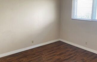 1 bed, 1 bath, $2,275, Unit 05