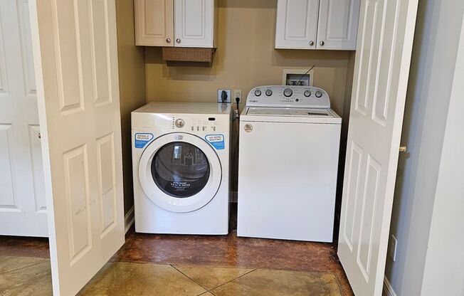 1 bed, 1 bath, 1,100 sqft, $1,950, Unit 601 Saint Joseph Street
