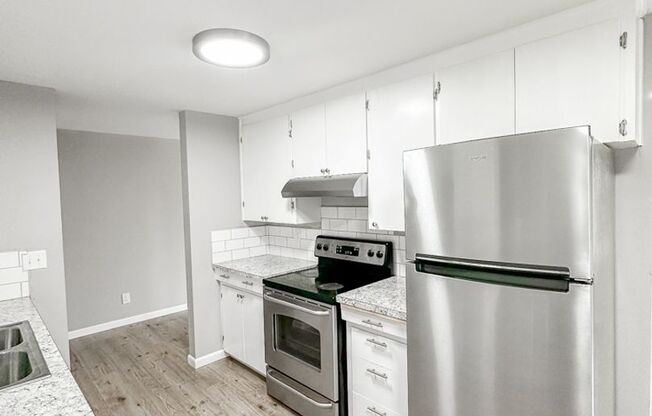 2 beds, 1 bath, 1,000 sqft, $1,650, Unit PDRey563