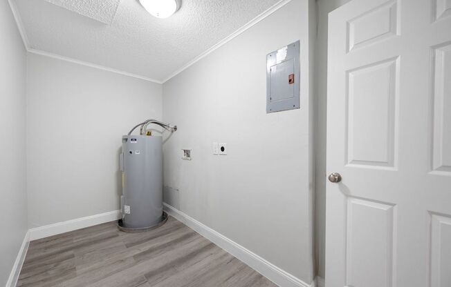 1 bed, 1 bath, 576 sqft, $1,079, Unit 208