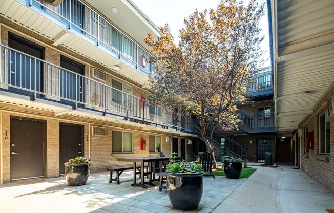 1 bed, 1 bath, 525 sqft, $1,575, Unit 111