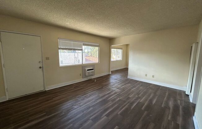 2 beds, 1 bath, 1,000 sqft, $1,699, Unit D