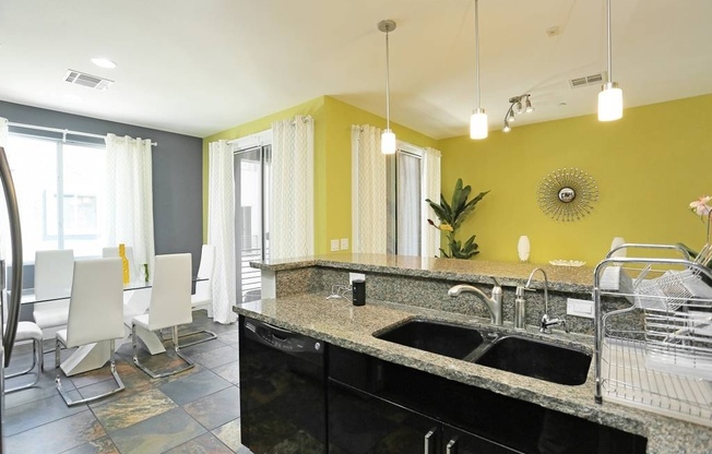 2 beds, 2.5 baths, $2,150, Unit #1130