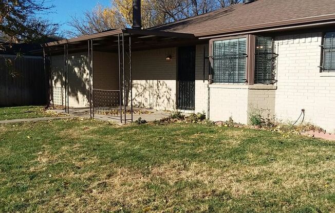 3 beds, 2 baths, $1,650