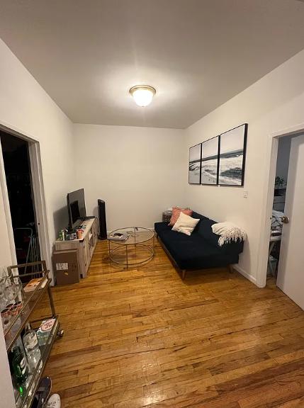 352 E 89 ST