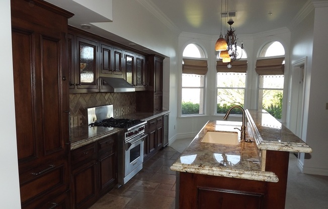 *UPGRADED "GOLF VILLA" INSIDE A GUARD GATED COMMUNITY @  "LAKE LAS VEGAS!!"
