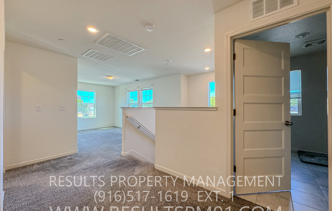 Beautiful Natomas 4 Bedroom Solar Home