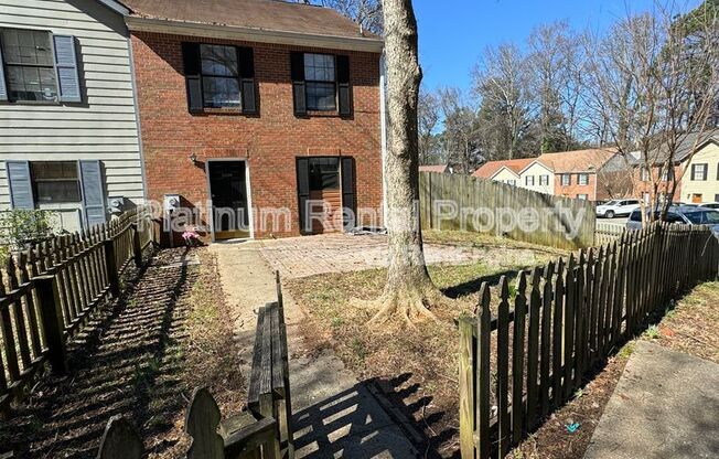 2004 PAT MELL PL SE