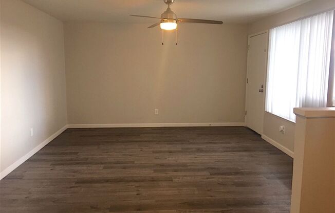 NW Reno 2 Bedroom Apartment - Newly Remodeled- 1 Pet Friendly
