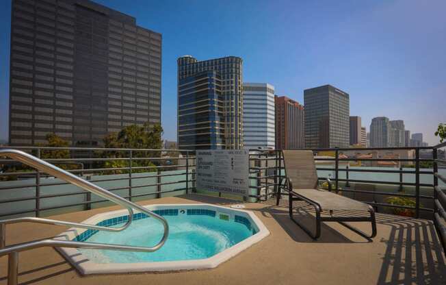 Hot Tub at The Plaza Apartments, Los Angeles, 90024