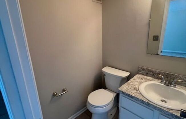 457 WOODVIEW DR