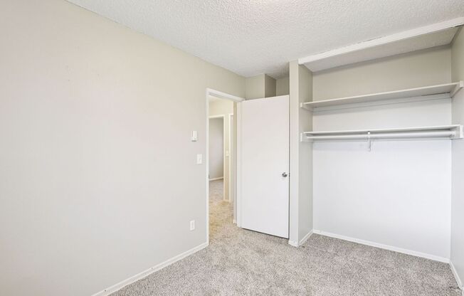 3 beds, 1.5 baths, 963 sqft, $1,749, Unit D-03