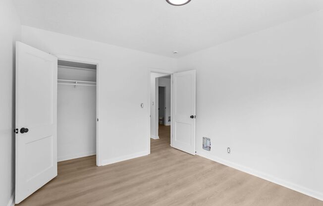 2 beds, 1 bath, 750 sqft, $1,660, Unit 2