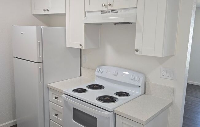 1 bed, 1 bath, 500 sqft, $1,825, Unit 55-42