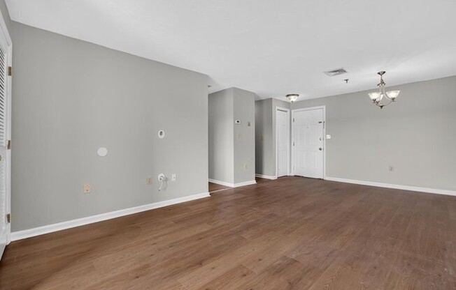 2 beds, 2 baths, 863 sqft, $2,600, Unit Unit 701