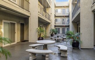 Highland Villa Apartments