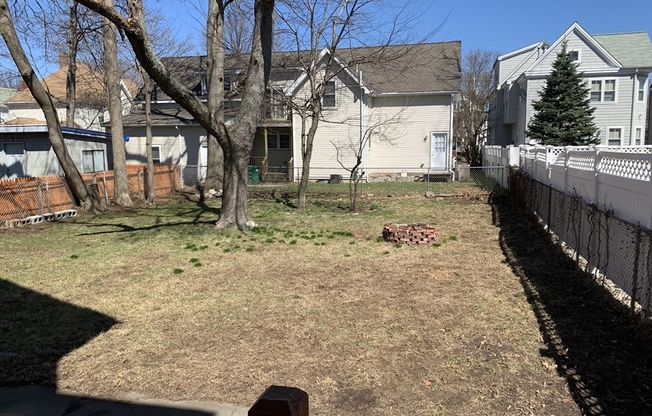 5 beds, 2.5 baths, 2,500 sqft, $4,900, Unit 1